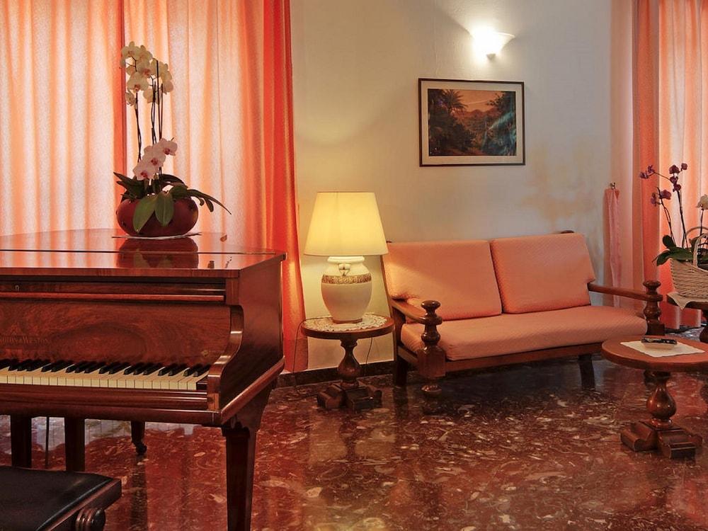 Hotel La Luna 이스키아 외부 사진